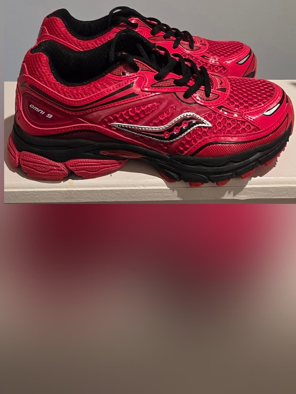 6Y Big Kids Red/Black Saucony Running Shoes (No Box), Women's 7.5.